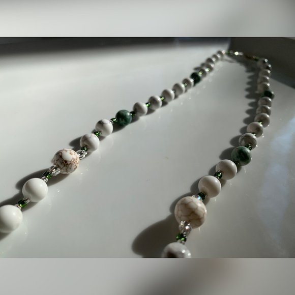 Swarovski Beaded White and Green Handmade Necklace - Picture 4 of 7